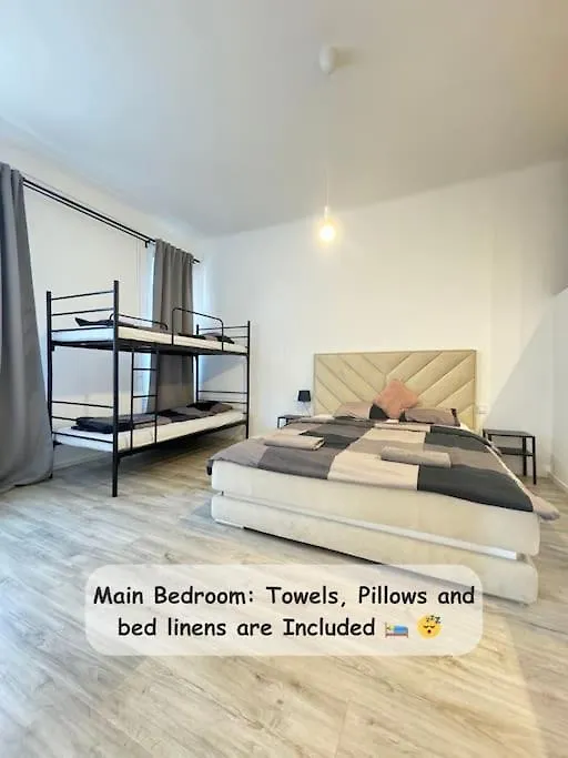 Newly New York Designed 3 Bedroom Apartment Budapest 0*,